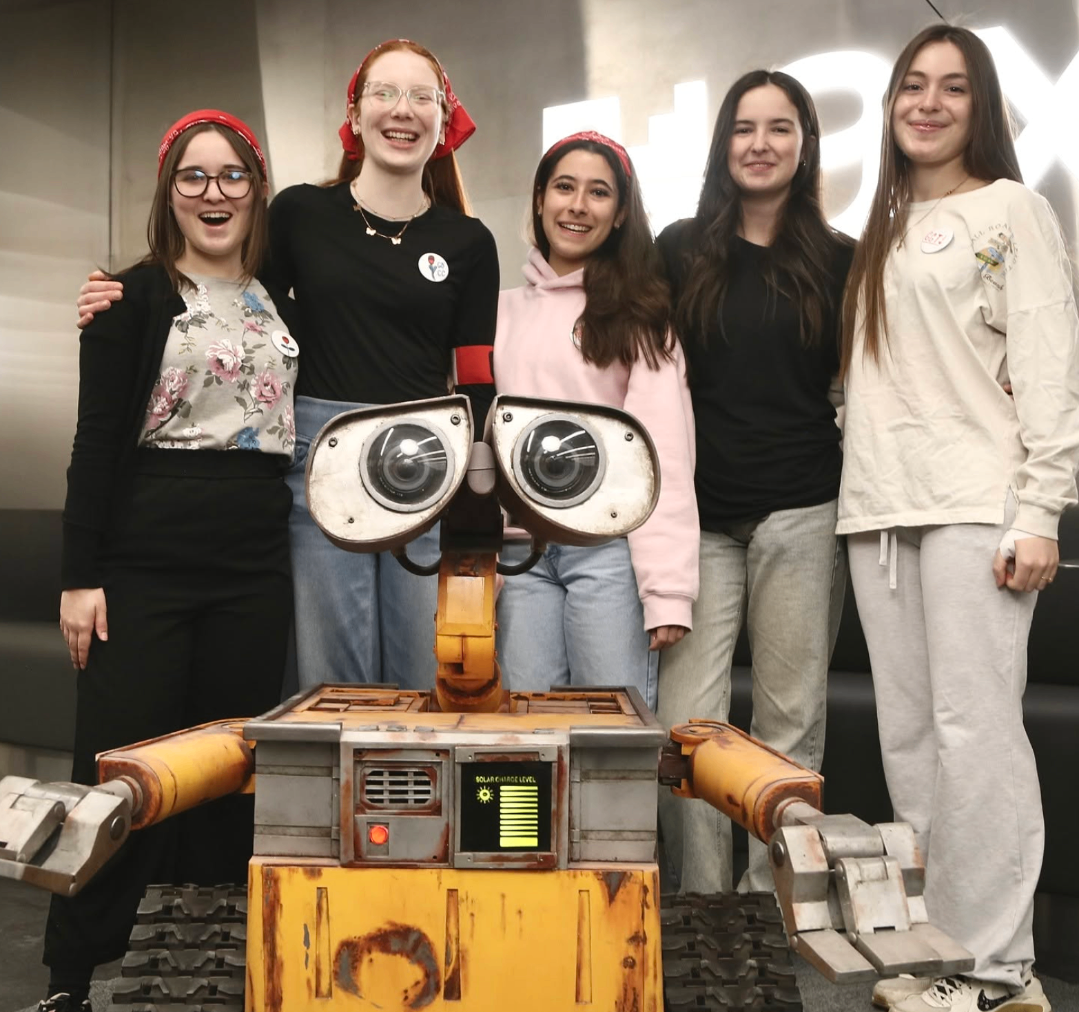 Équipe de jeunes de la Ligue de créativité en mission